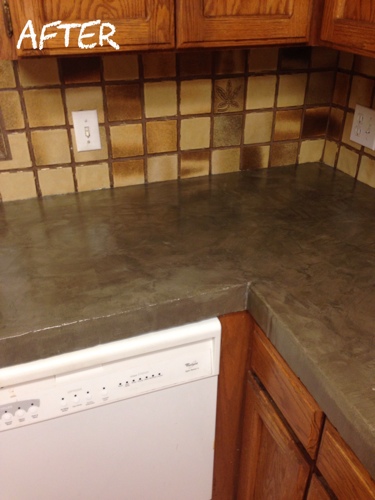 encore-countertops-river-rock-on-ceramic-tile-counters.jpg